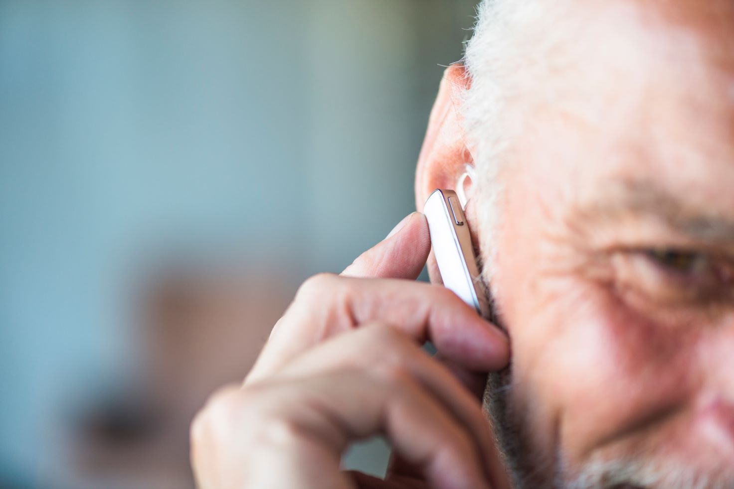 Why Choose Digital Hearing Aids over Analog Ones?